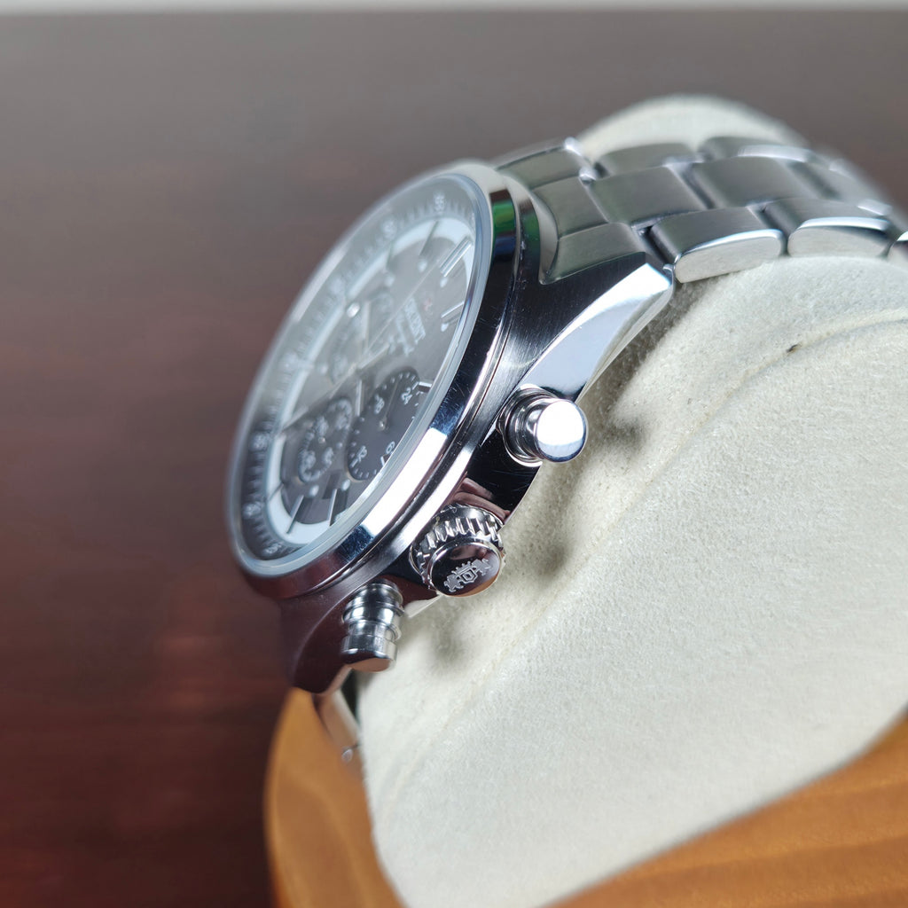 Orient Neo70’s Solar Chronograph
