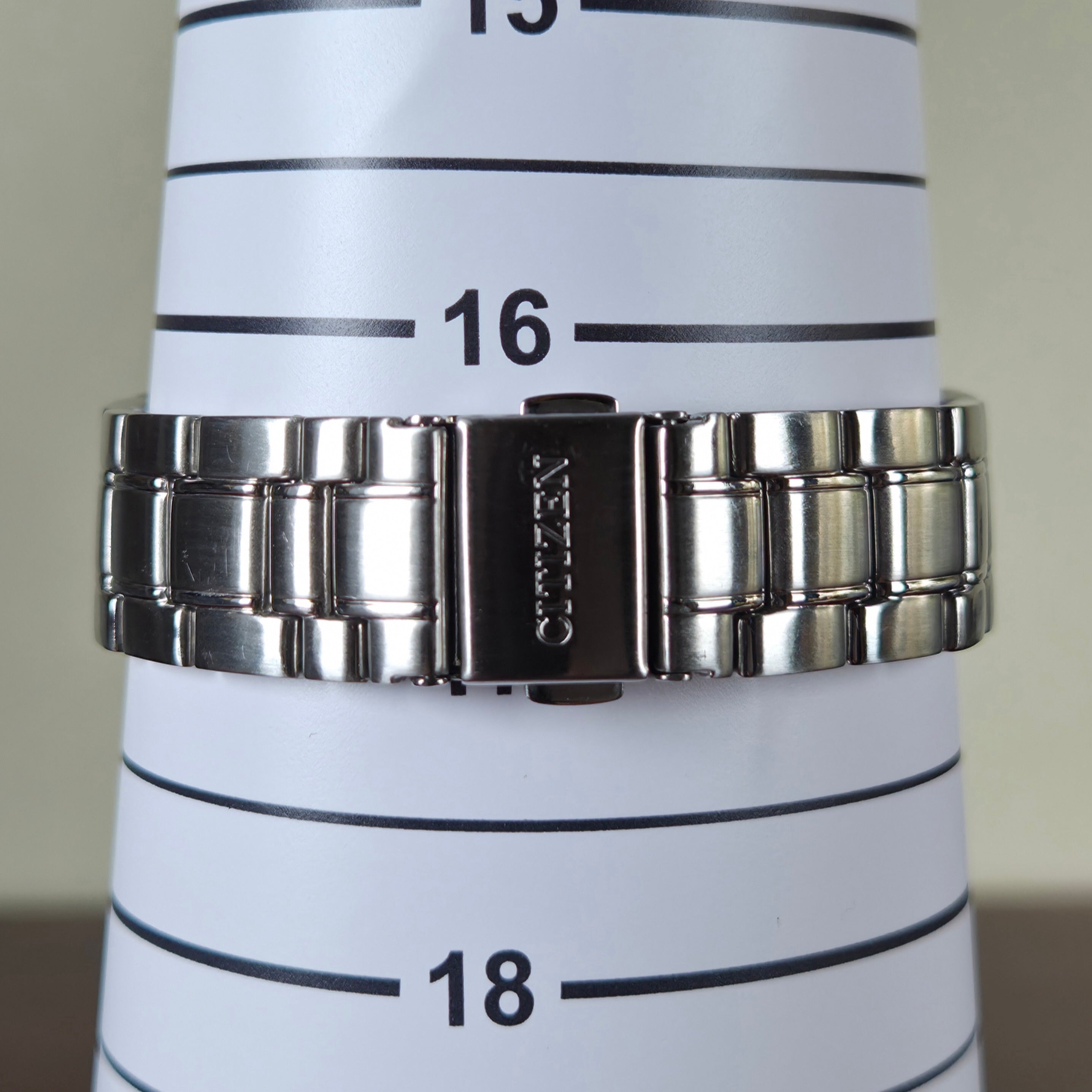 Citizen Chronograph 0510-K002320 Quartz