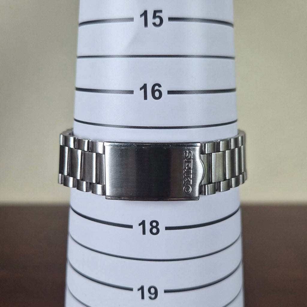 Seiko 5 SNXS 7S26-3040 Automático – Dial Negro