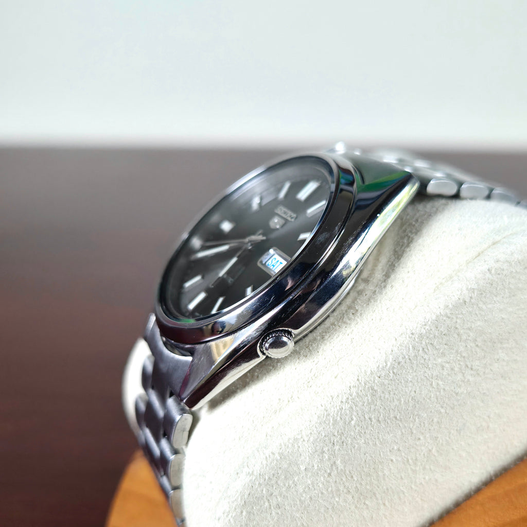 Seiko 5 SNXS 7S26-3040 Automático – Dial Negro