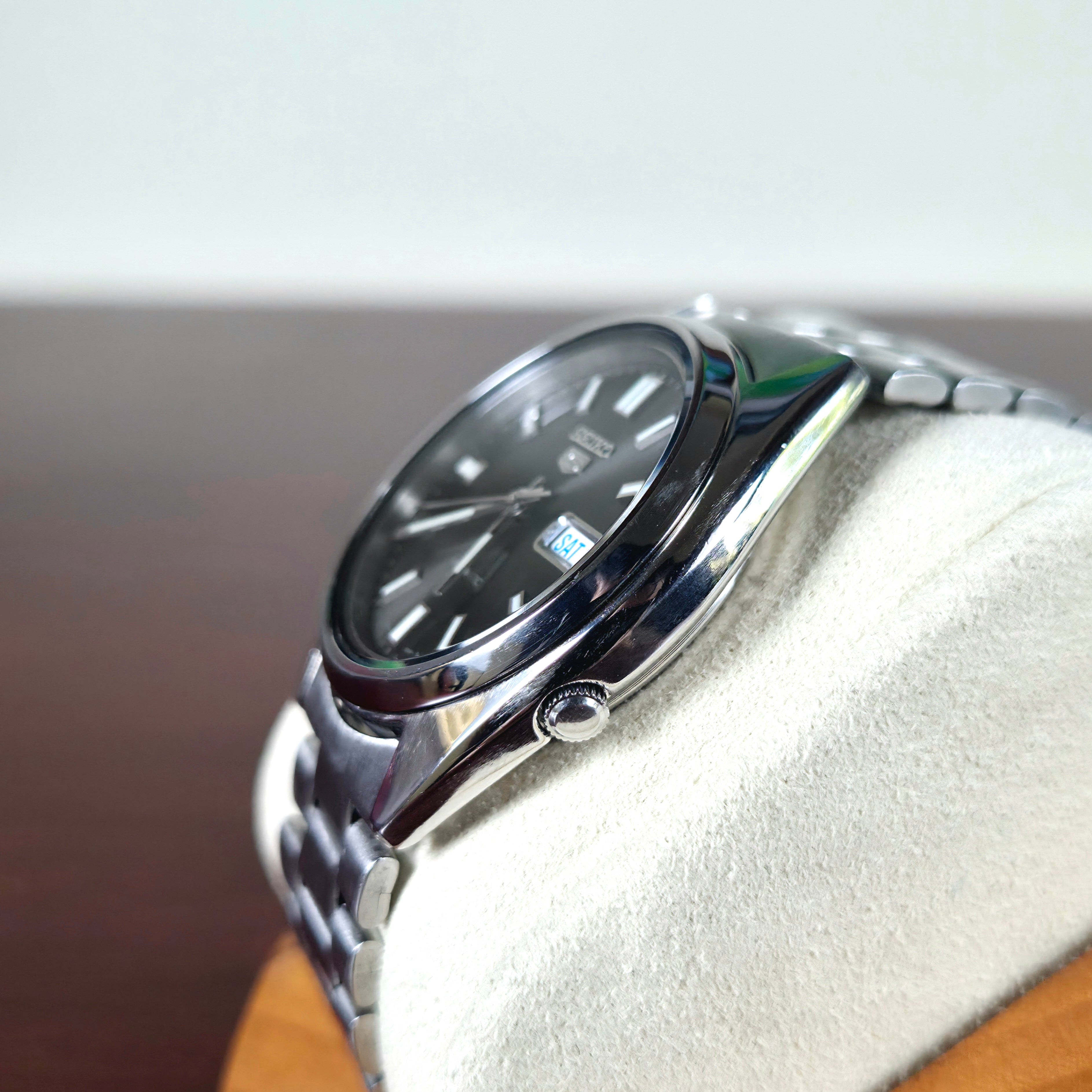 Seiko 5 SNXS 7S26-3040 Automático – Dial Negro