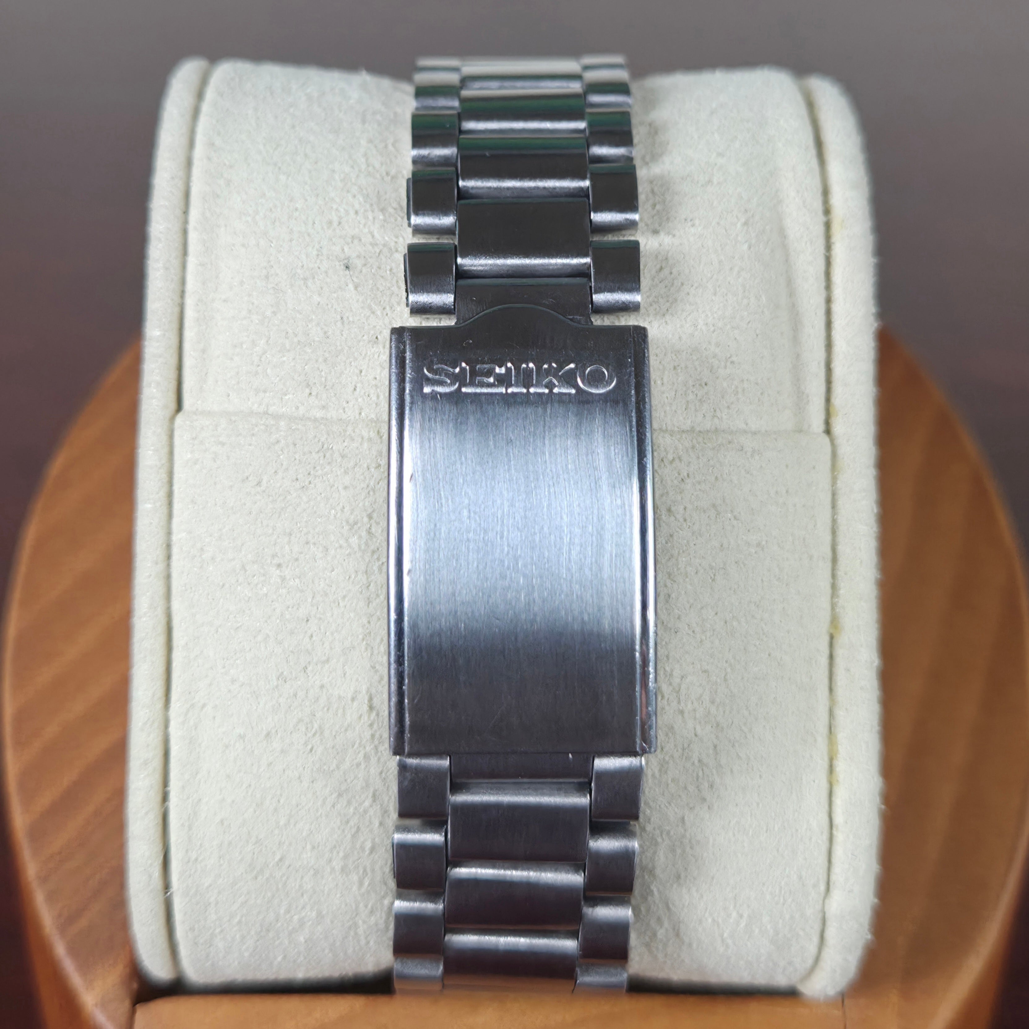 Seiko 5 SNXS 7S26-3040 Automático – Dial Negro
